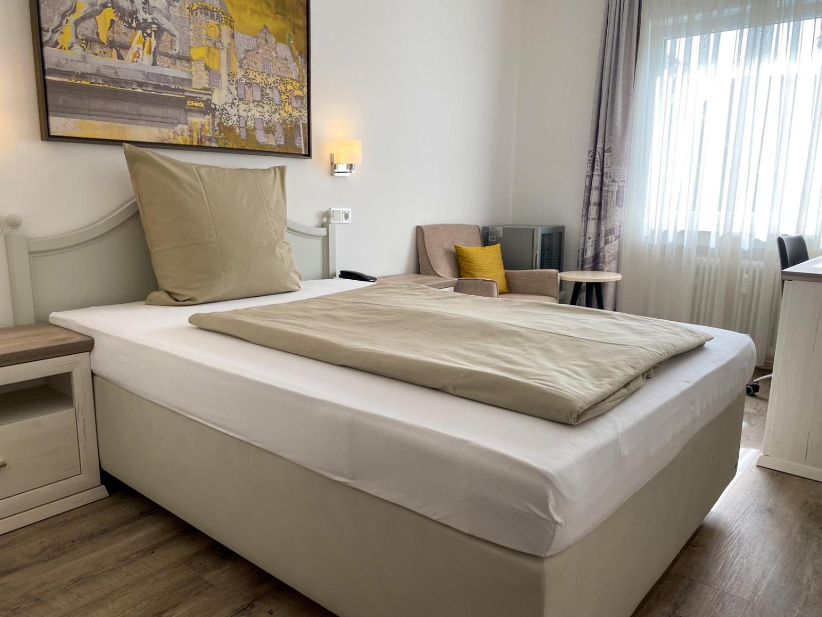 Hotel Angerland Garni Ratingen Exteriör bild