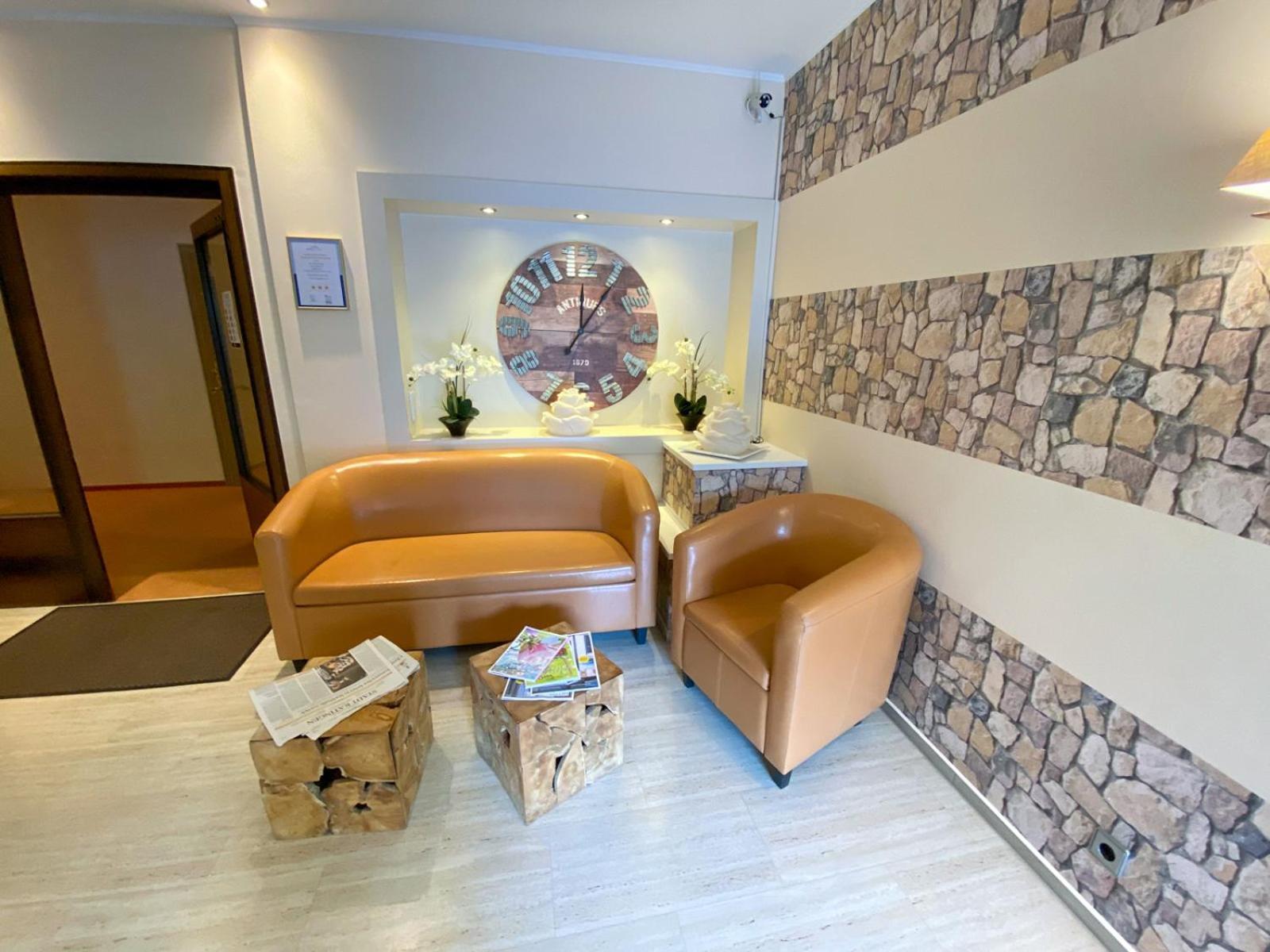 Hotel Angerland Garni Ratingen Exteriör bild