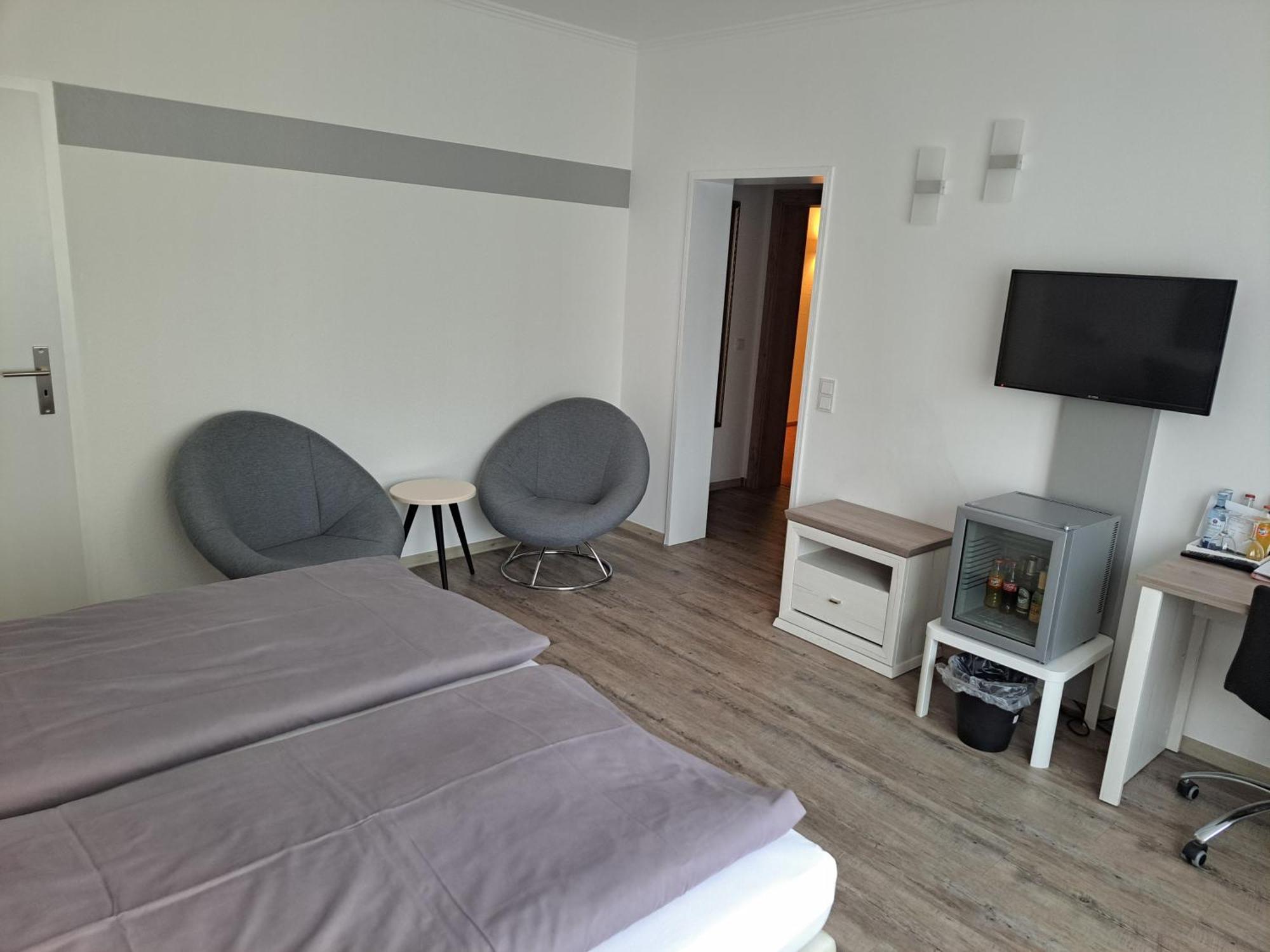 Hotel Angerland Garni Ratingen Exteriör bild