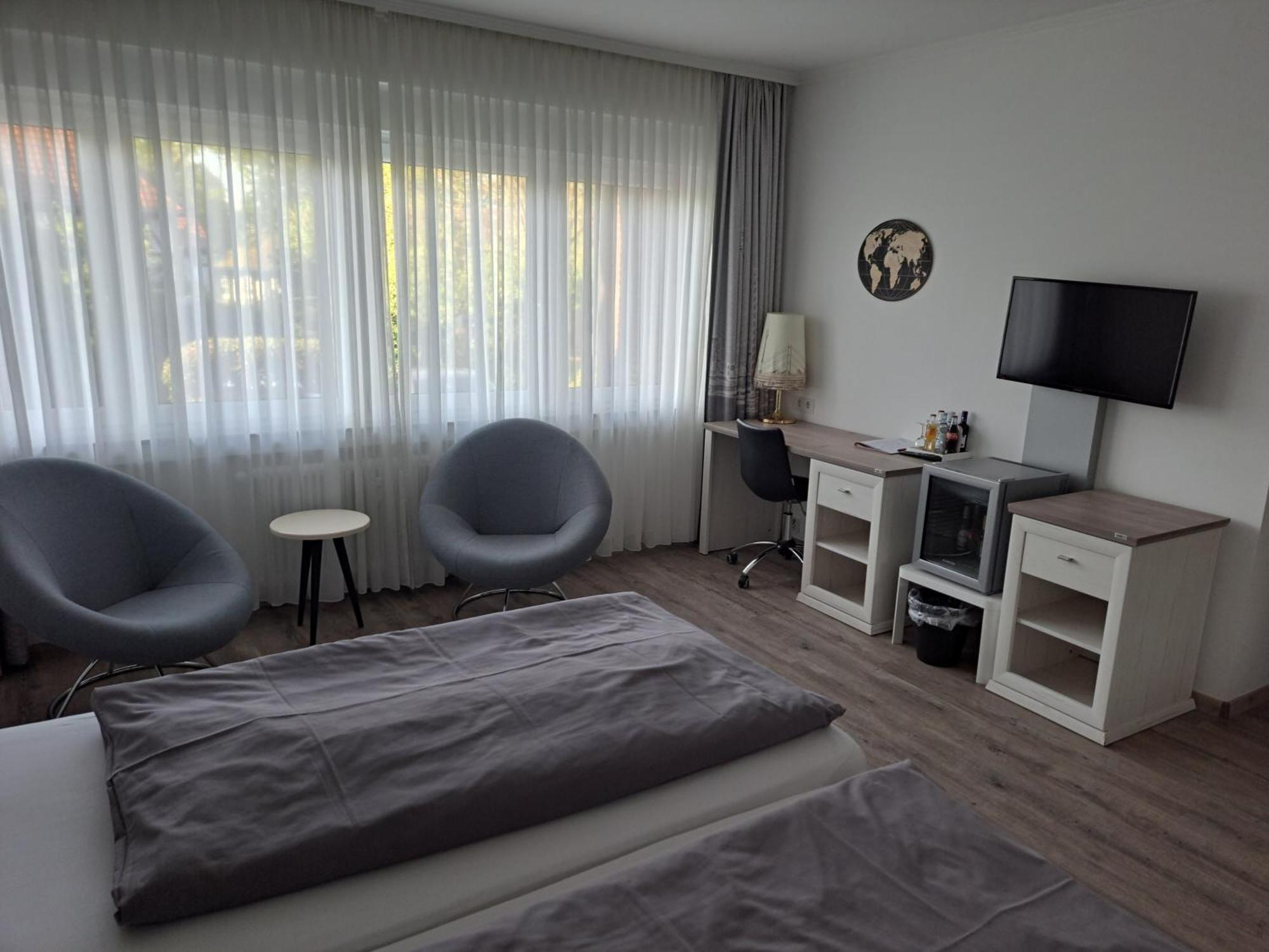 Hotel Angerland Garni Ratingen Exteriör bild